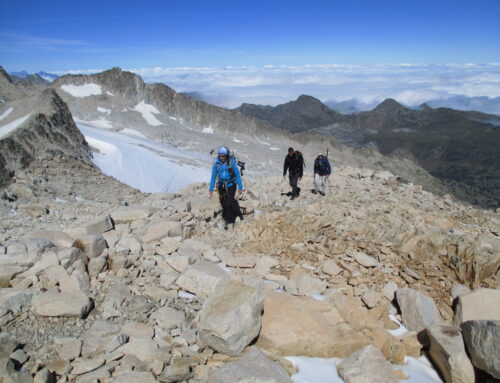 ANETO Y LOS «3.000 MÁS BONITOS DEL PIRINEO».- Nivel III. Bachimala, Posets, Perdiguero, Aneto y Salvaguardia. Un encadenamiento por las alturas con Guía de Aragón Aventura.