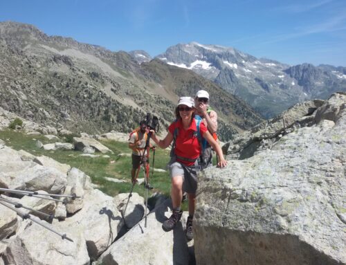 SENDERISMO EN BENASQUE.- Nivel I. Descubrir los Valles y lagos a los pies del Aneto: Batisielles, Remuñe, Aigualluts… acompañados de un Guía de Aragón Aventura.